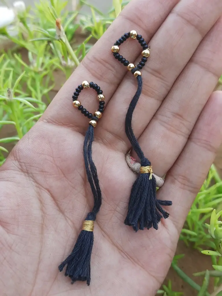 Traditional Black Bead Najariya for Laddu Gopal