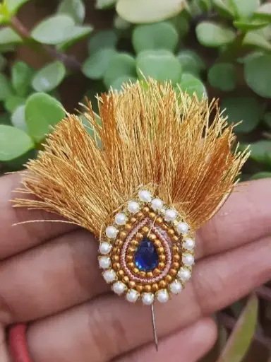 [J17] Golden Aura Mor Mukut Pin for Laddu Gopal