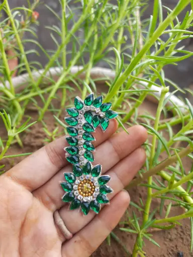 [J02] Hari Pushp Mala – Emerald Leaf Mukut Accessory for Laddu Gopal